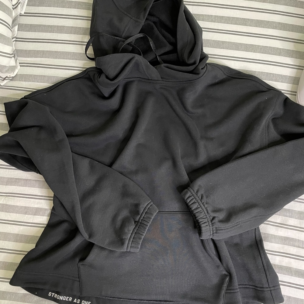 Black Pullover - image 1